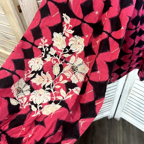 Sundance Women's Hyacinth Batik Print Gauzy Embroidered Top Bright Pink Black L - Picture 10 of 14